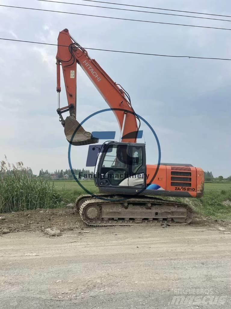 Hitachi ZX 210 K حفارات زحافة