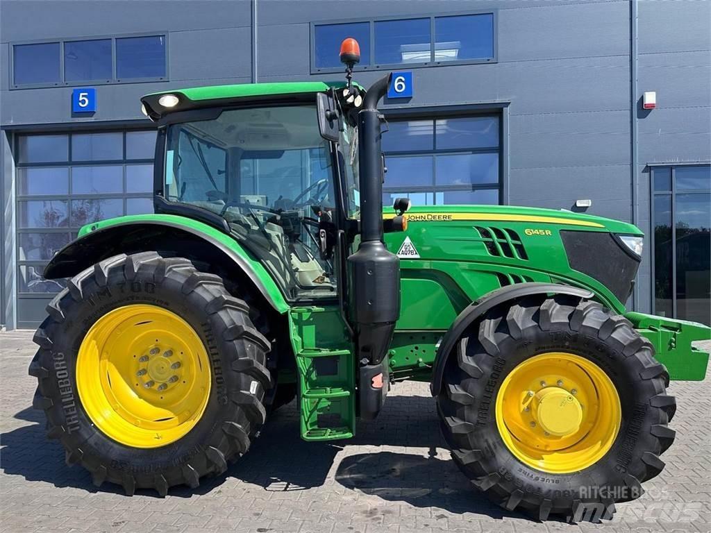 John Deere 6145R الجرارات