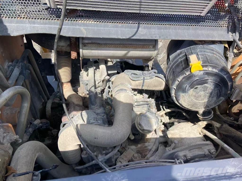 CASE SR 200 لوادر انزلاقية التوجيه