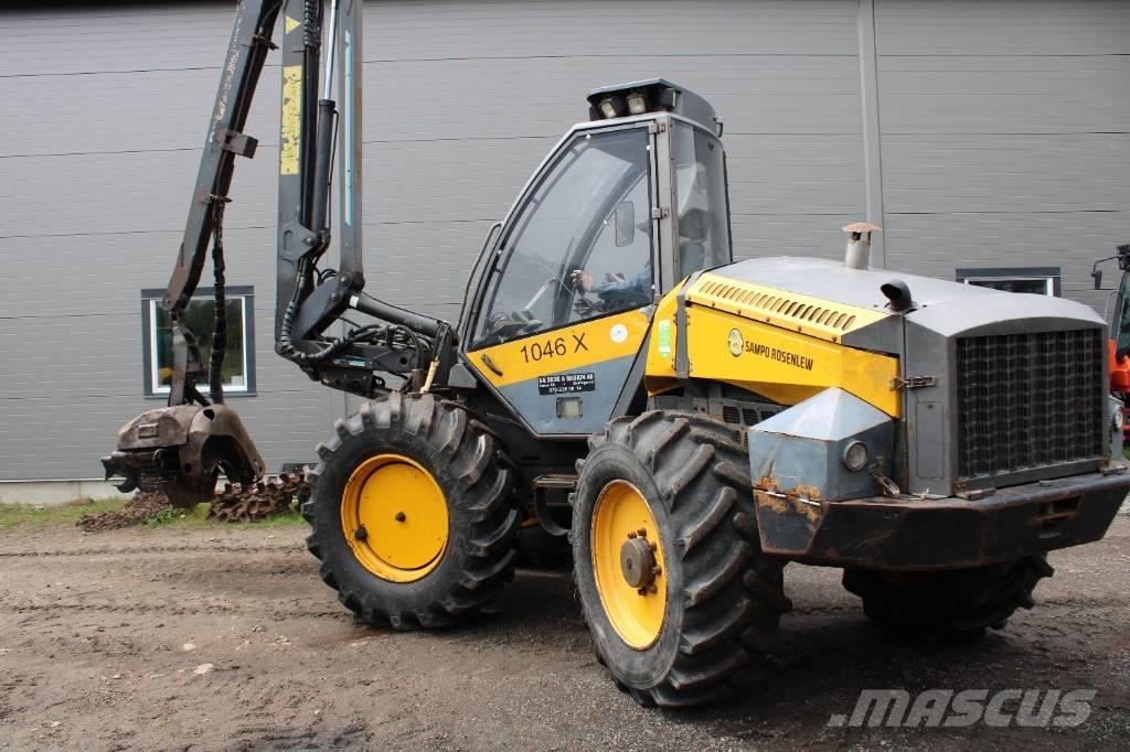 Sampo Rosenlew 1046x حصادات