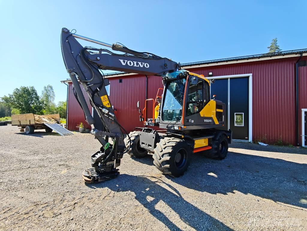 Volvo EW160E حفارات بعجل