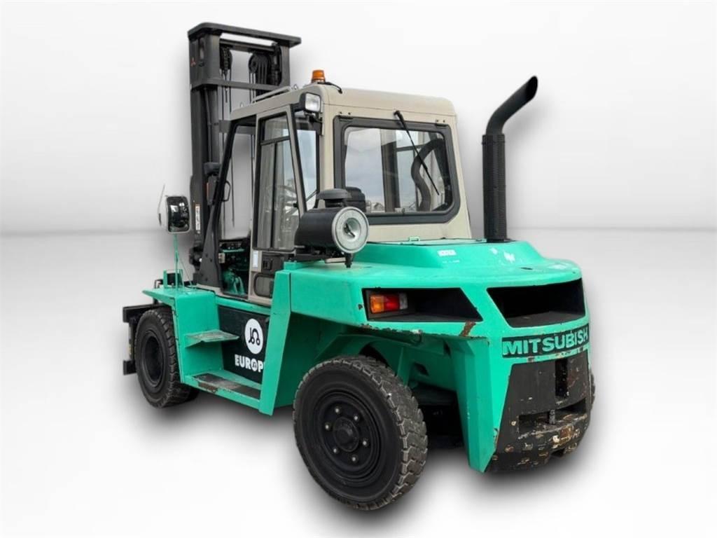 Mitsubishi FD70T شاحنات الديزل