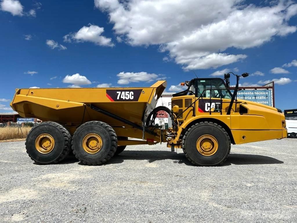 CAT 745 C ساحبات مفصلية