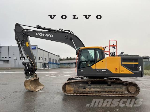 Volvo EC 250 E حفارات زحافة
