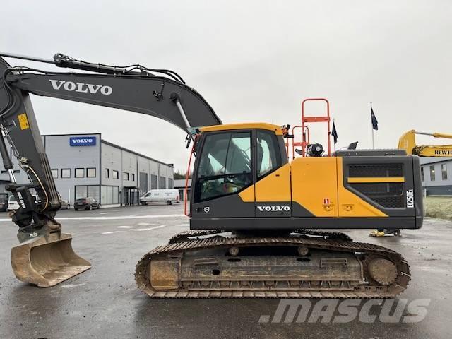 Volvo EC 250 E حفارات زحافة