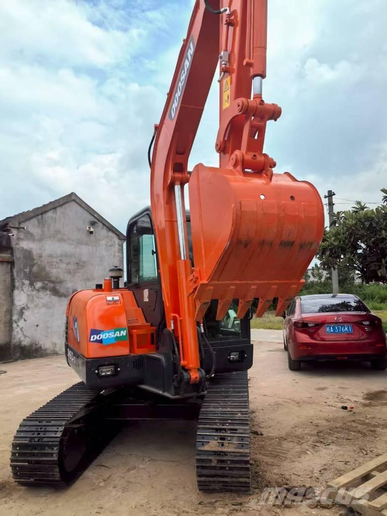 Doosan DH 60-7 حفارات صغيرة أقل من 7 طن (حفارات صغيرة)