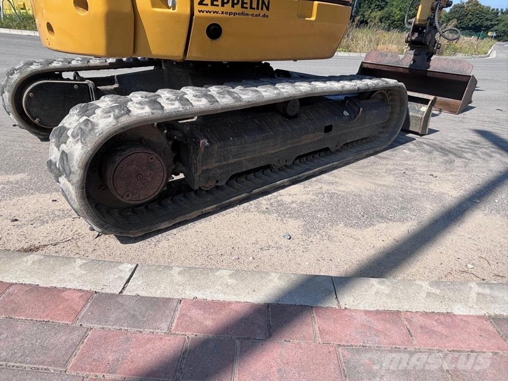 CAT 302.7D حفارات صغيرة أقل من 7 طن (حفارات صغيرة)