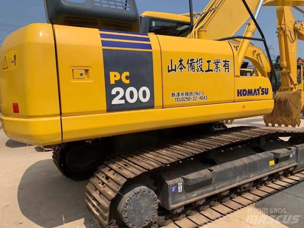 Komatsu pc200-7 حفارات زحافة