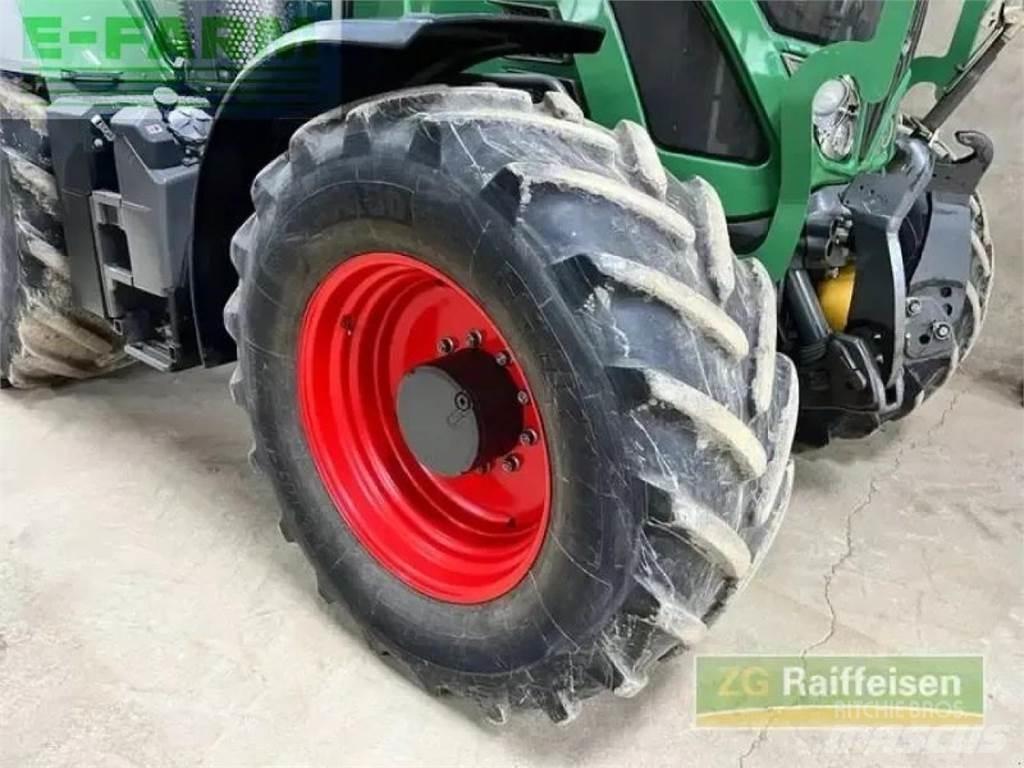 Fendt 724 vario الجرارات