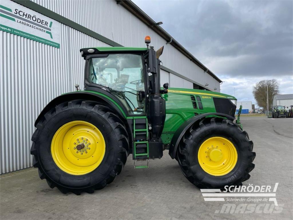 John Deere 6250 R الجرارات