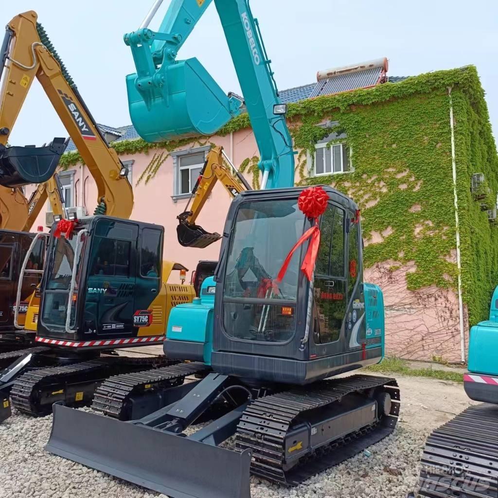 Kobelco SK 75 حفارات زحافة