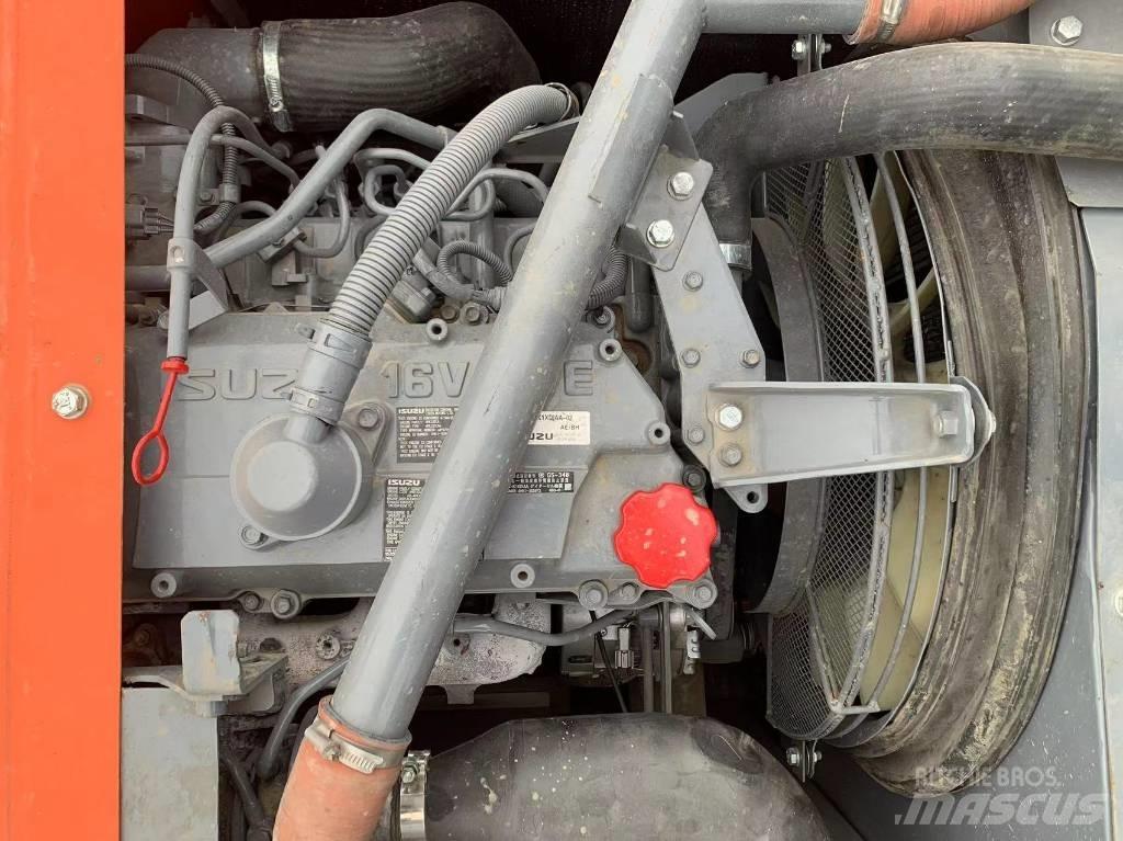 Hitachi ZX 200-3 حفارات زحافة