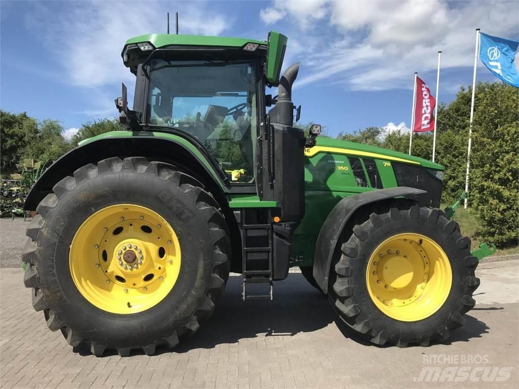John Deere 7R 350 الجرارات