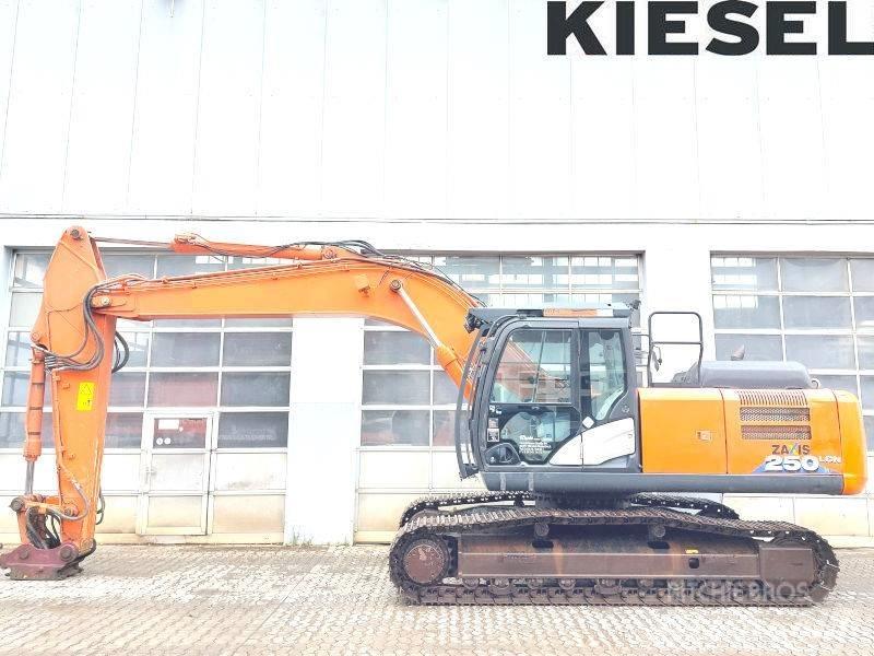 Hitachi ZX 250 LCN-6 حفارات زحافة