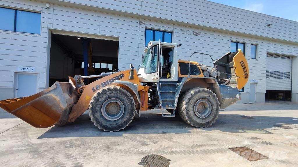 Liebherr L 566 لوادر بعجل