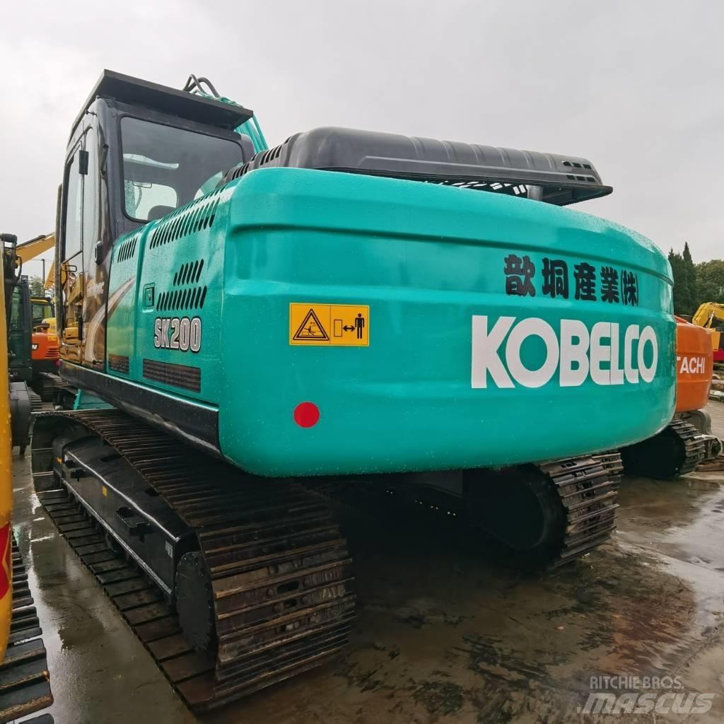 Kobelco SK 200 حفارات زحافة