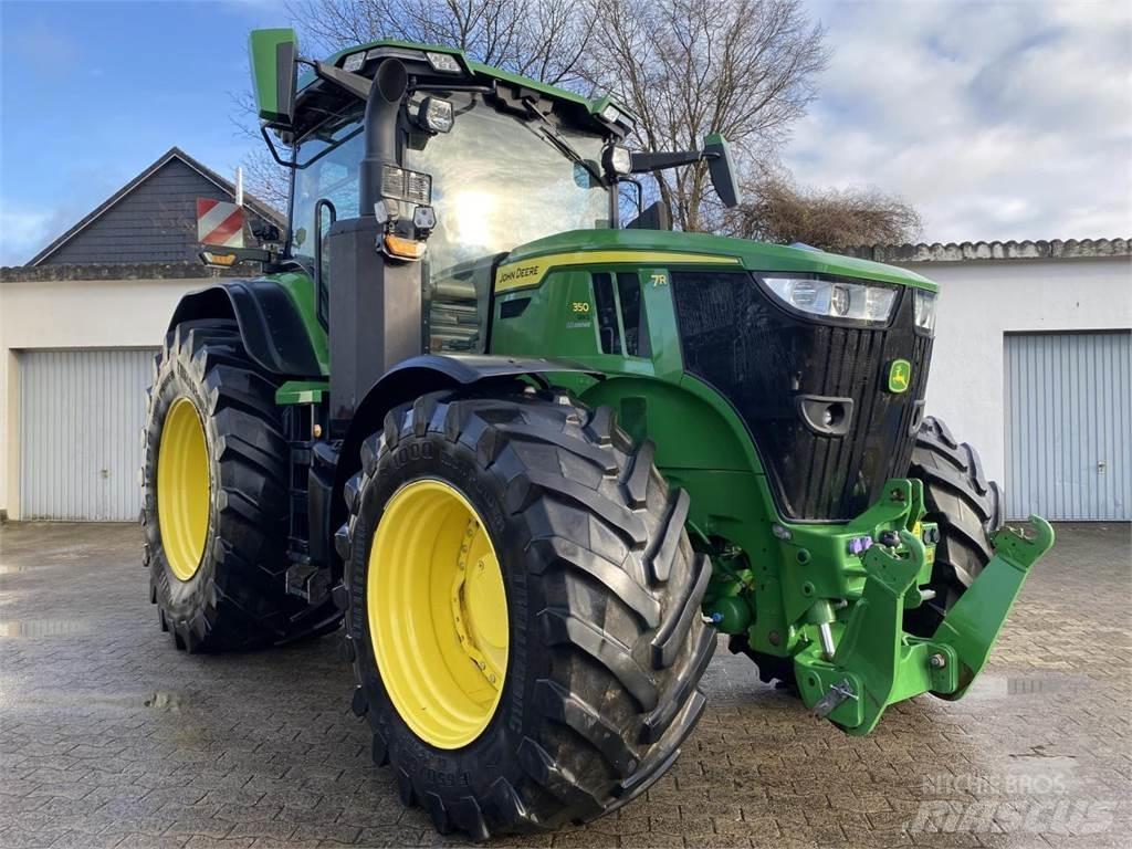 John Deere 7R 350 الجرارات