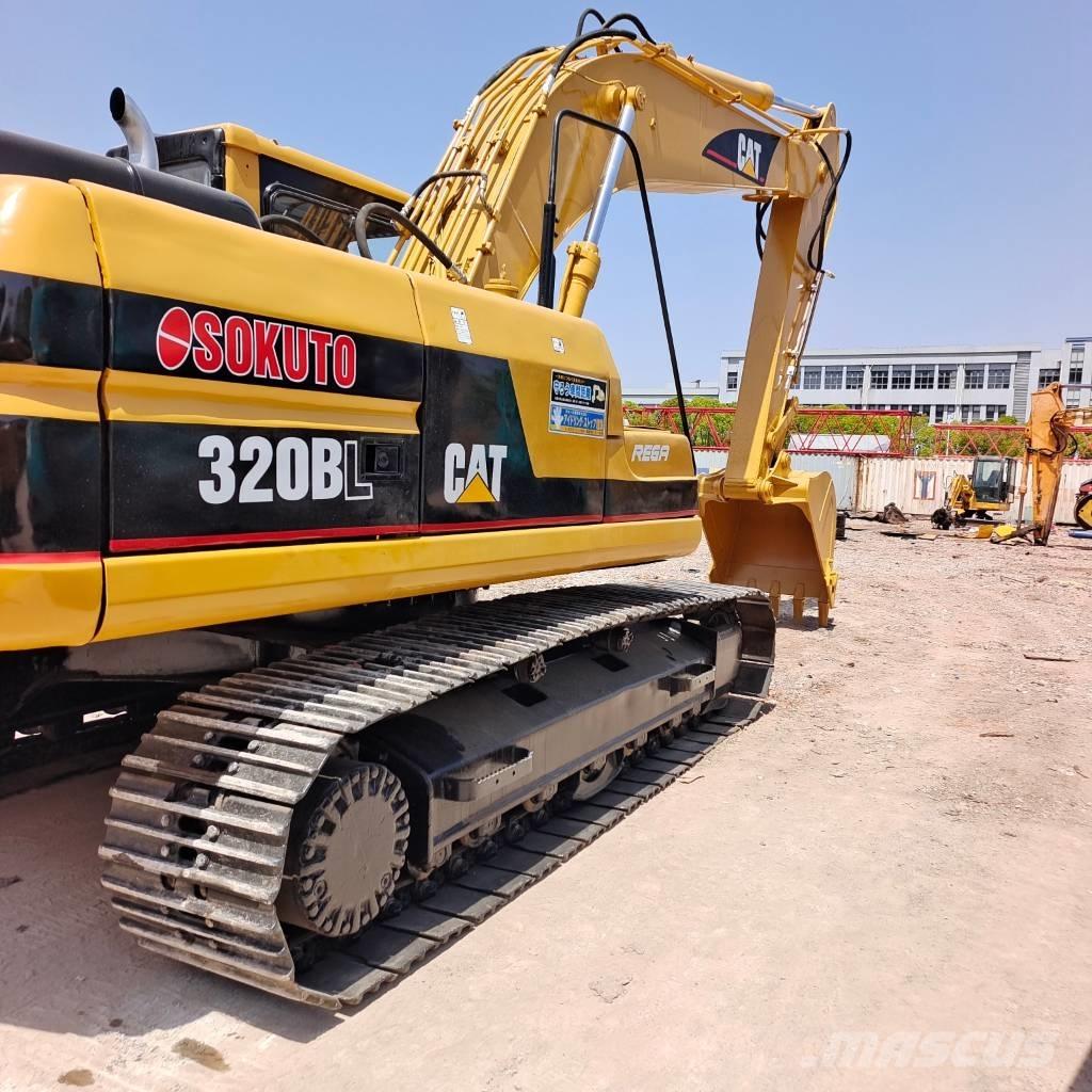 CAT 320 BL حفارات زحافة