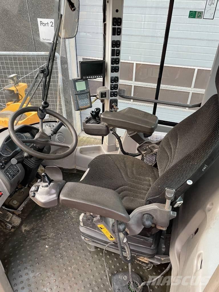 Volvo L180H لوادر بعجل