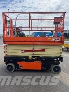 JLG 4045R رافعات مقصية الشكل
