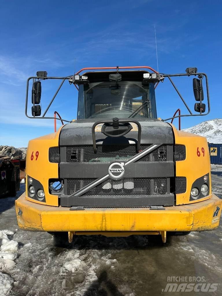 Volvo A 30 ساحبات مفصلية