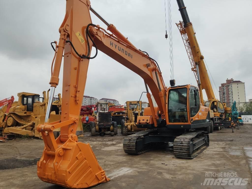 Hyundai R220LC-9S حفارات زحافة