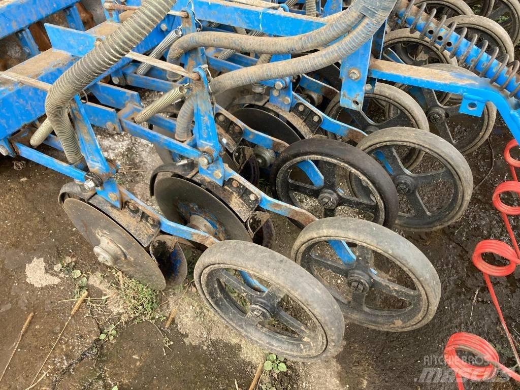 Lemken zirkon 9/500 مثاقيب مدمجة
