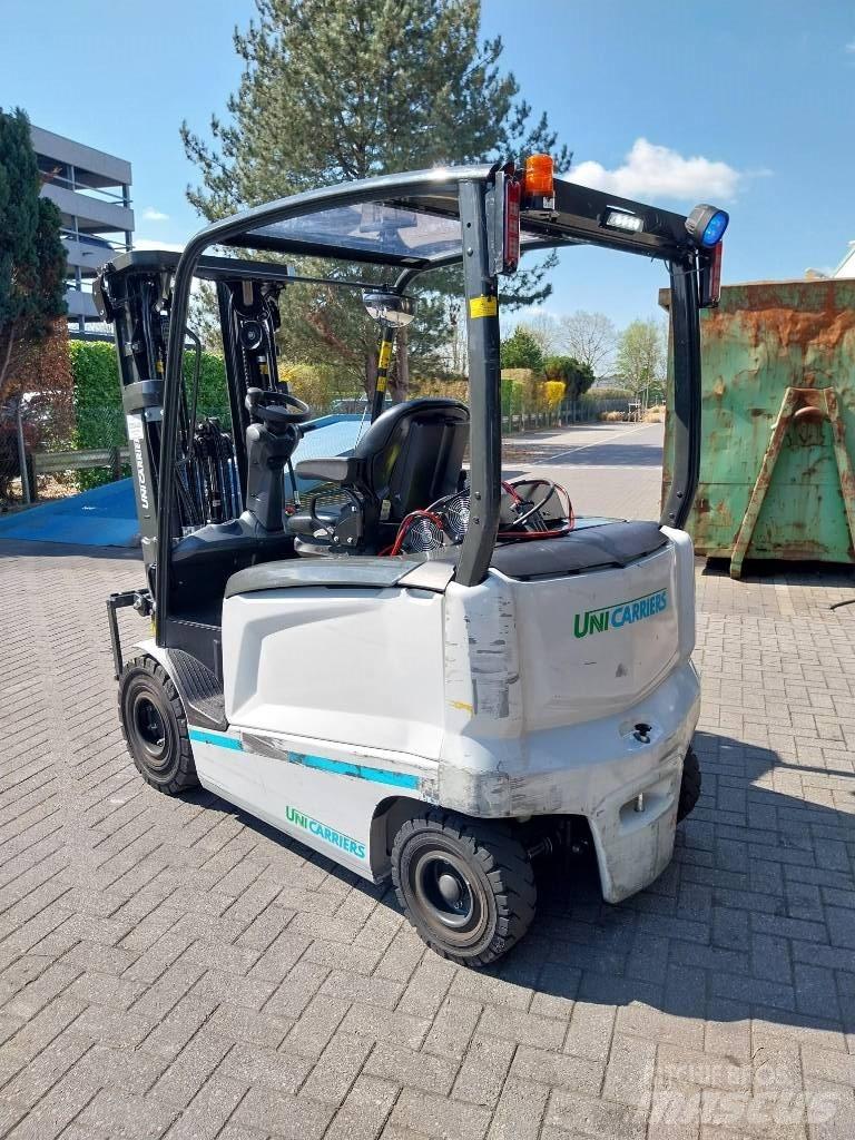 UniCarriers MX 25 شاحنات ذات رافعات شوكية تعمل بالكهرباء