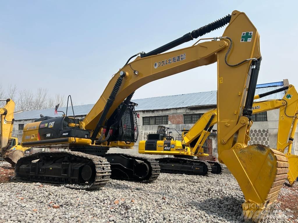 CAT 340 D2L حفارات زحافة