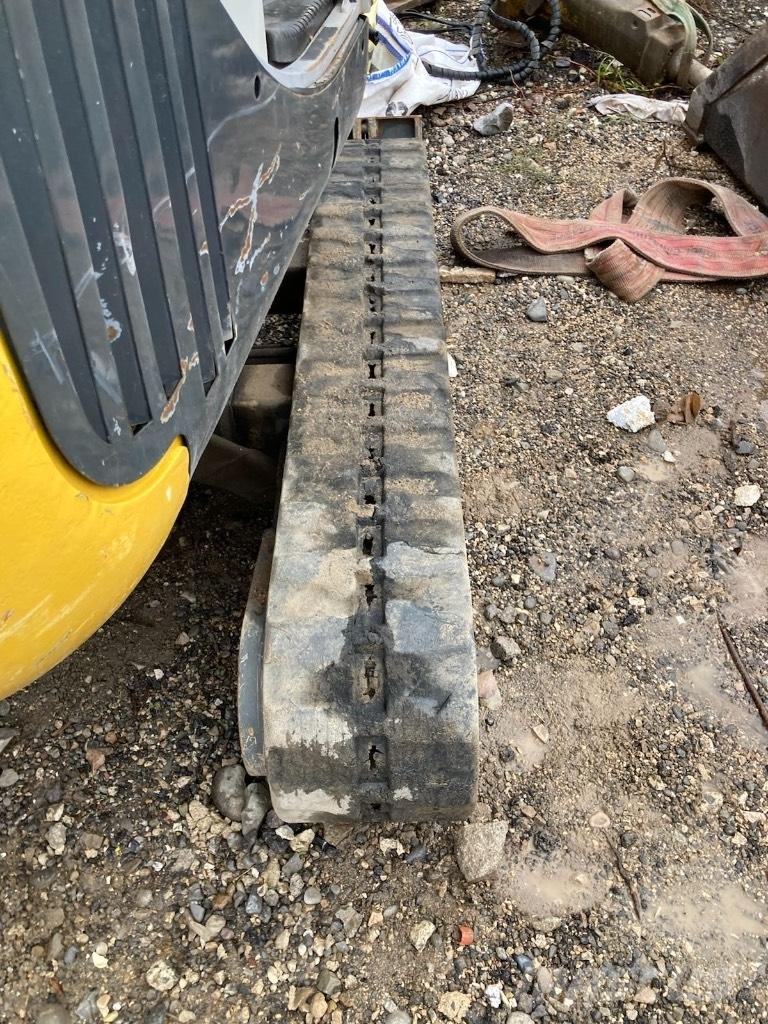 Neuson 2003 RD حفارات صغيرة أقل من 7 طن (حفارات صغيرة)