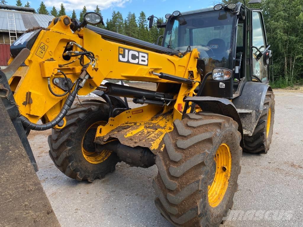 JCB TM320S معدات مناولة لأغراض الزراعة