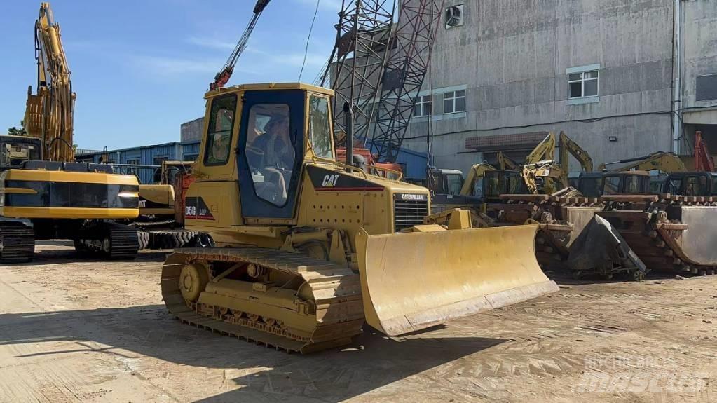 CAT D5G LGP بلدوزرات مجنزرة