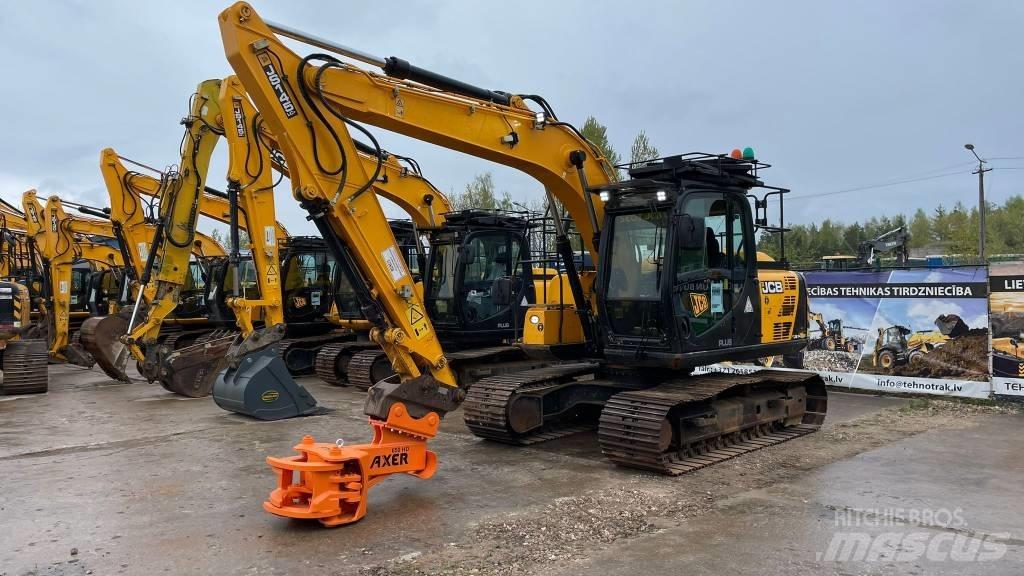 JCB JS 145 LC حفارات زحافة