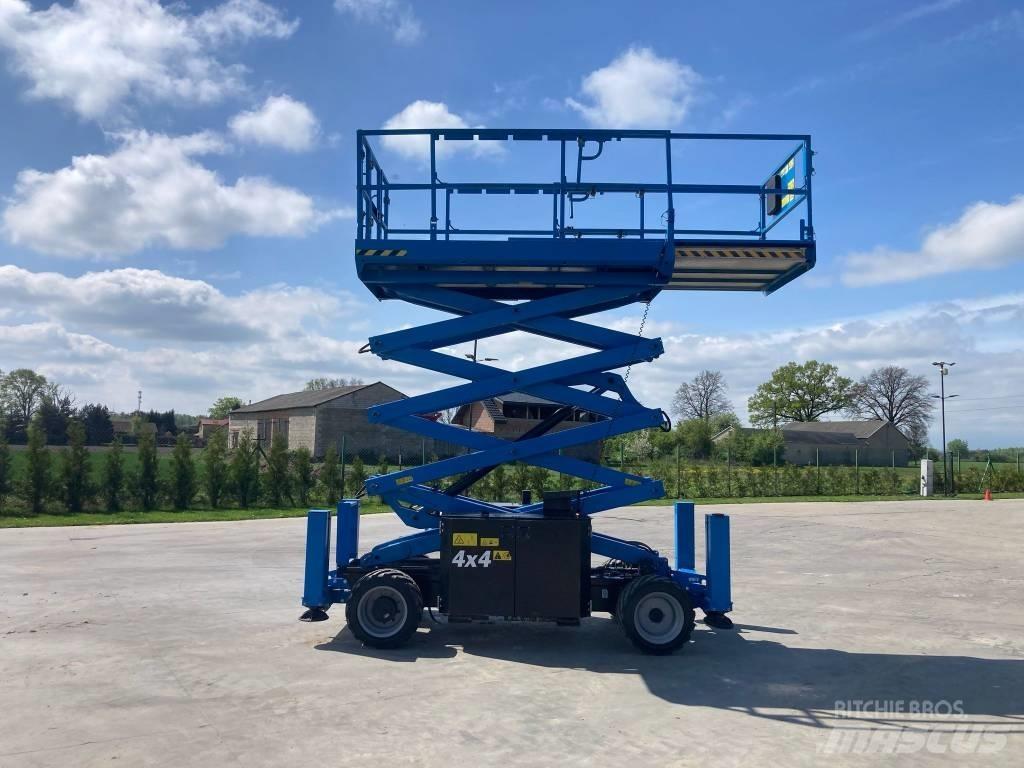 Genie GS 3369 رافعات مقصية الشكل