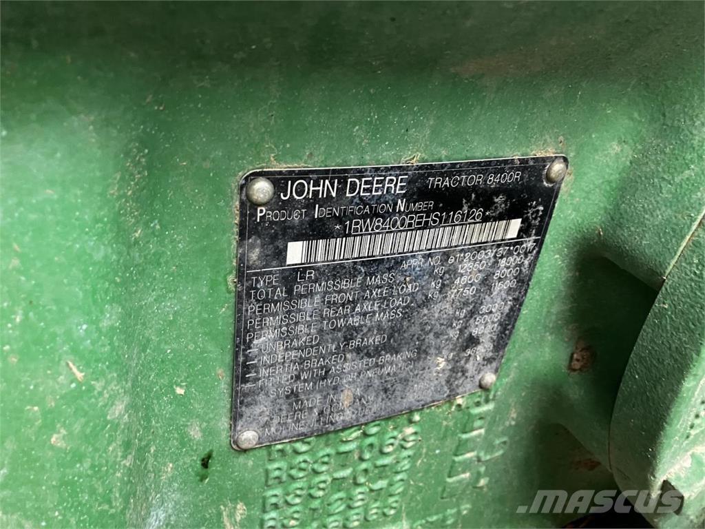 John Deere 8400R الجرارات