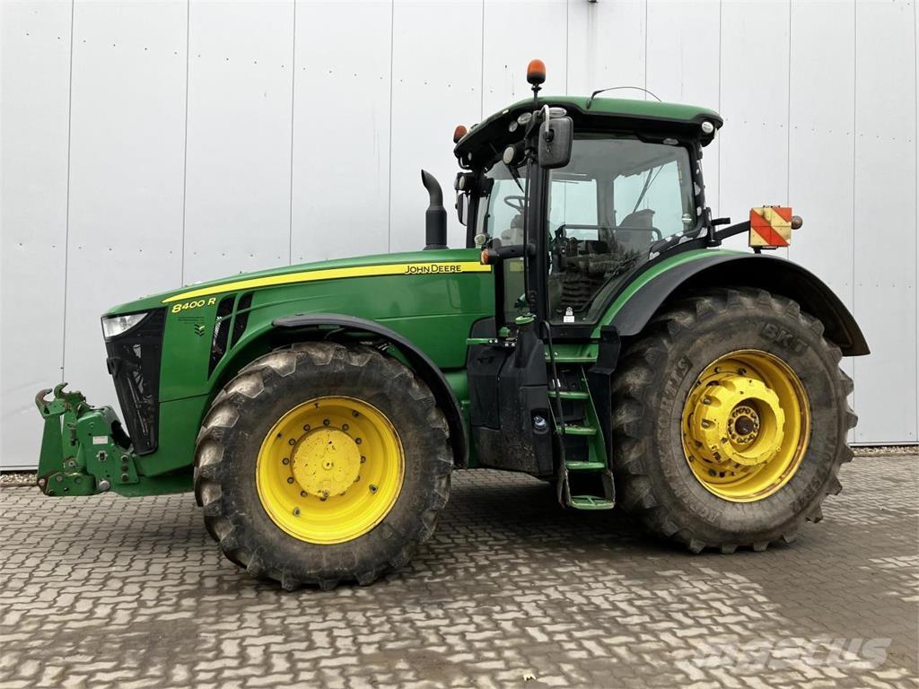 John Deere 8400R الجرارات