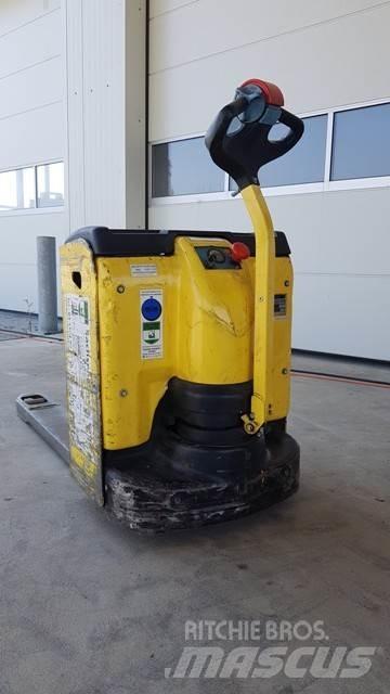 Hyster P 2.0L معدات الرفع منخفض المستوى