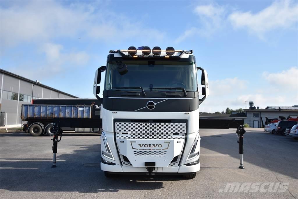 Volvo FH 540 8X4 شاحنات الرافعات