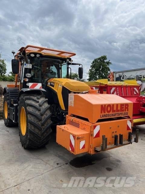 JCB Fastrac 4220 الجرارات