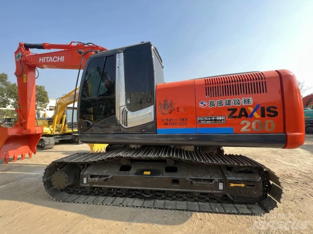 Hitachi ZX 200 حفارات زحافة