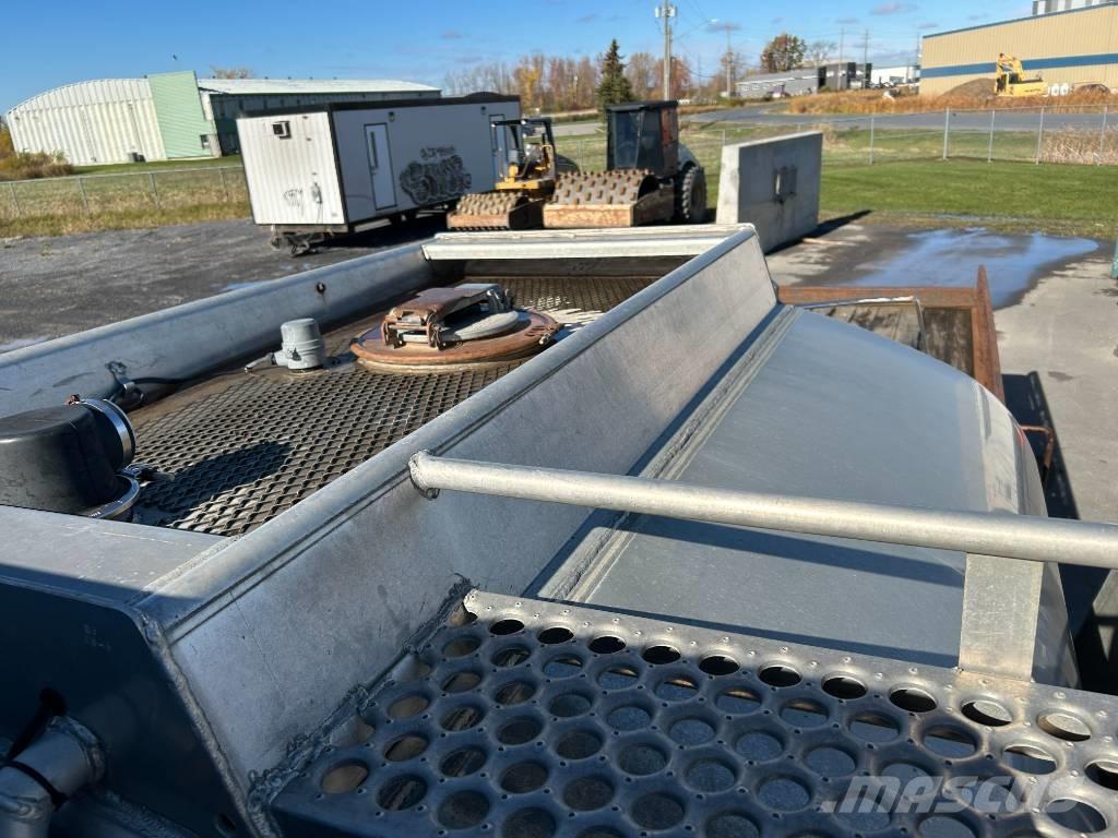 Kenworth T 800 شاحنات ذات صهاريج