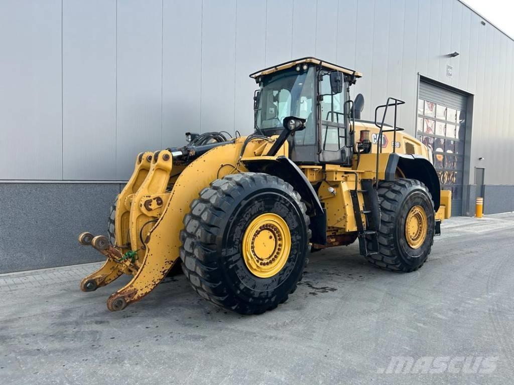 CAT 980 لوادر بعجل