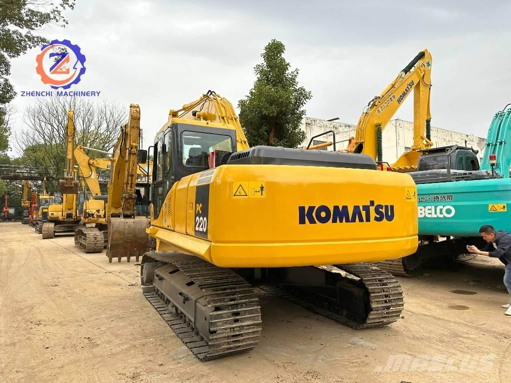 Komatsu PC 220-7 حفارات زحافة