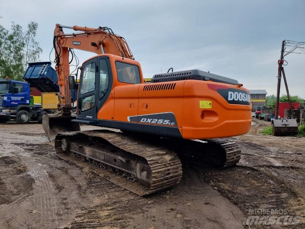 Doosan DX 255 LC حفارات زحافة