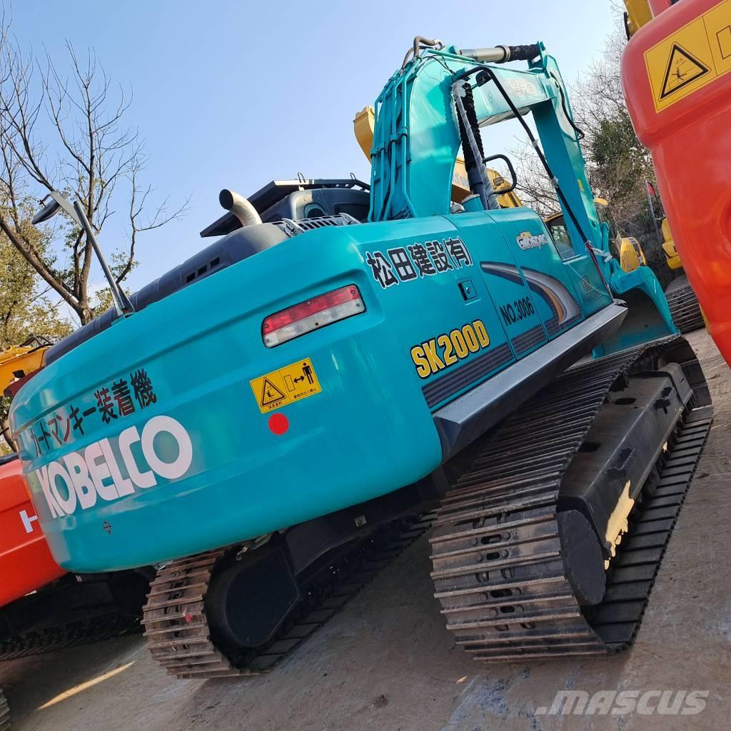 Kobelco SK140 حفارات زحافة