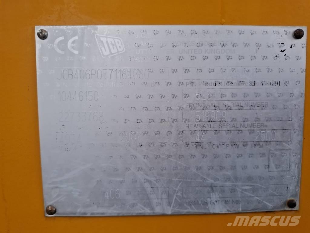 JCB 406 لوادر بعجل