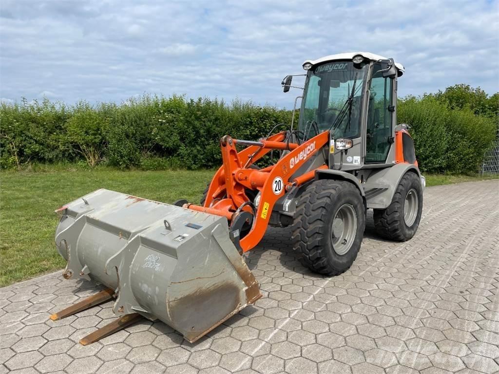 Atlas AR420 لوادر بعجل
