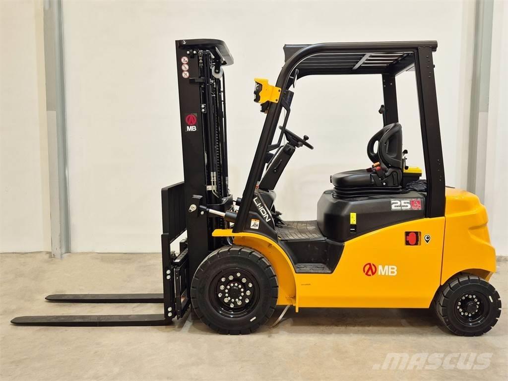  MB Forklift EFL253 شاحنات ذات رافعات شوكية تعمل بالكهرباء