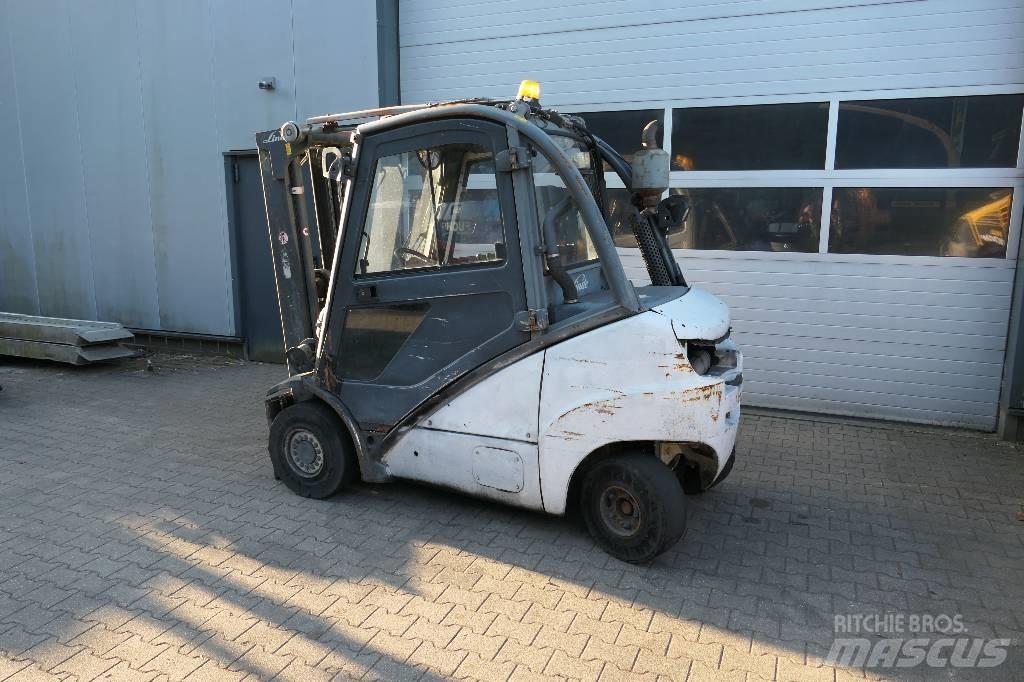 Linde H 30 D شاحنات الديزل