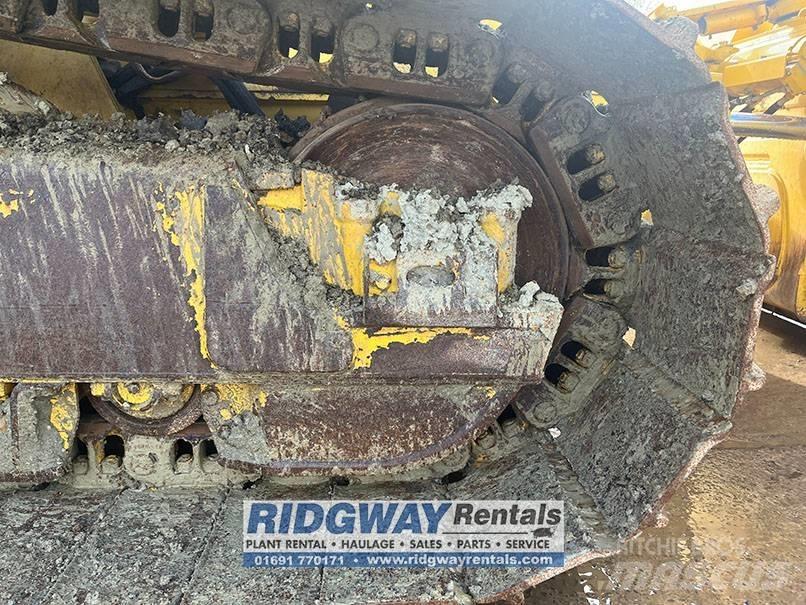 Komatsu D 71 PX-24 بلدوزرات مجنزرة